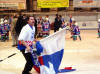 Vincent donne de la voix sur la glace aprs la victoire finale